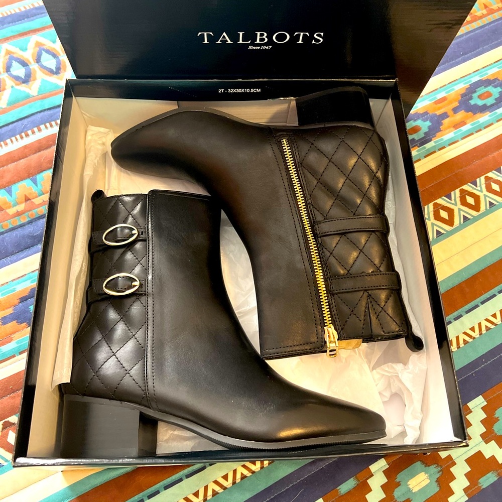 Talbots black leather boots in great never used condition, a great winter buy!